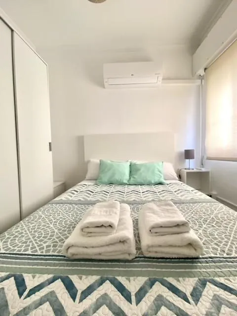 Apartamento Calle Brasil Sevilla España